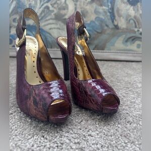 BCBG girls heels. Like new. Size 7.5